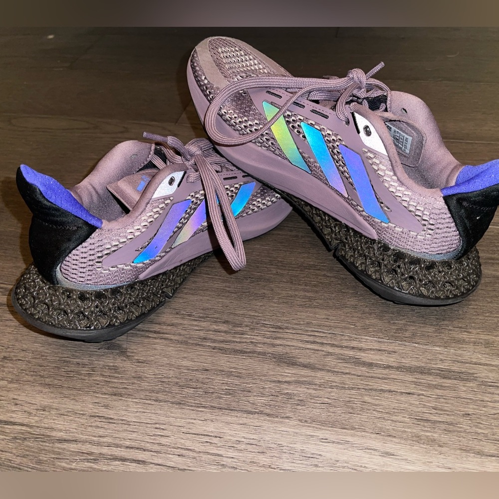 Size 6.5 Adidas 4DFWD Pulse purple running shoes
